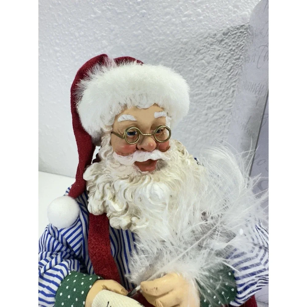 Department 56 Clothtique Possible Dreams Santa Clause Is Coming To Town 4026710D